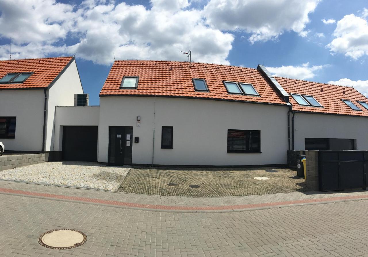 Vilabyt Se Zahradkou A Vyhledem Na Zamek Mikulov Dış mekan fotoğraf